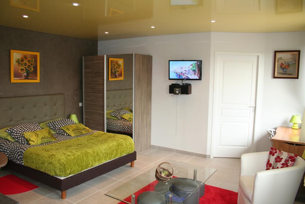 Les Hellebores Caudebec-en-Caux Room photo